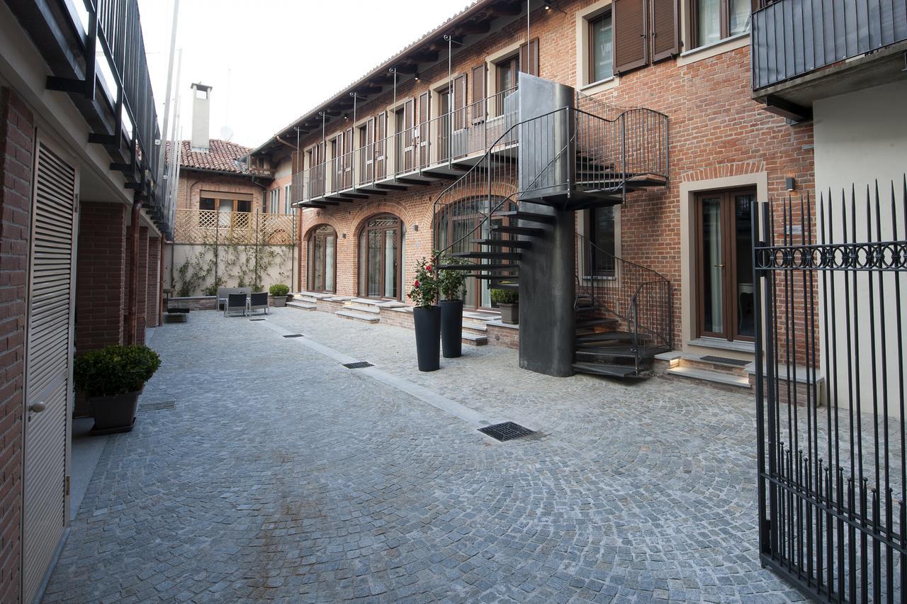 Angolo Divino Alba  Exterior photo