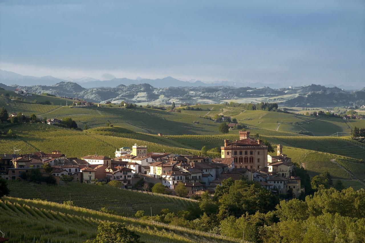 Angolo Divino Alba  Exterior photo