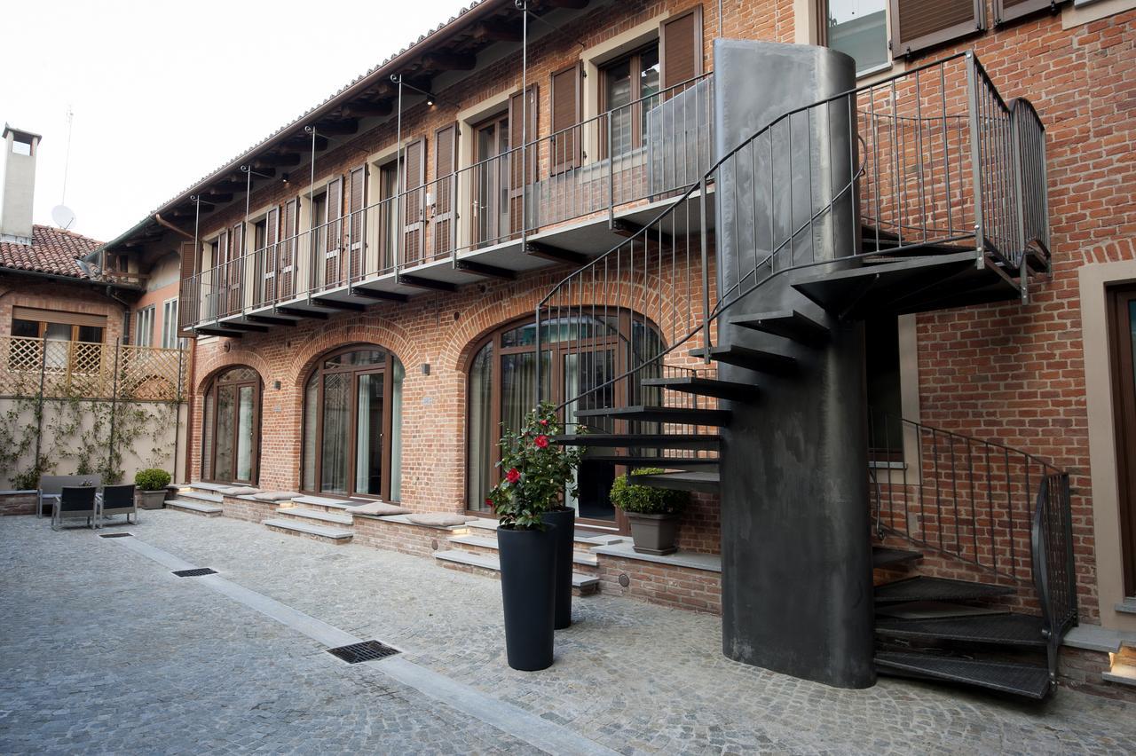 Angolo Divino Alba  Exterior photo